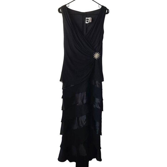 Tadashi Shoji US Size 6 100% Silk Gown Black Tiered Layers Rhinestone Brooch - Picture 1 of 14